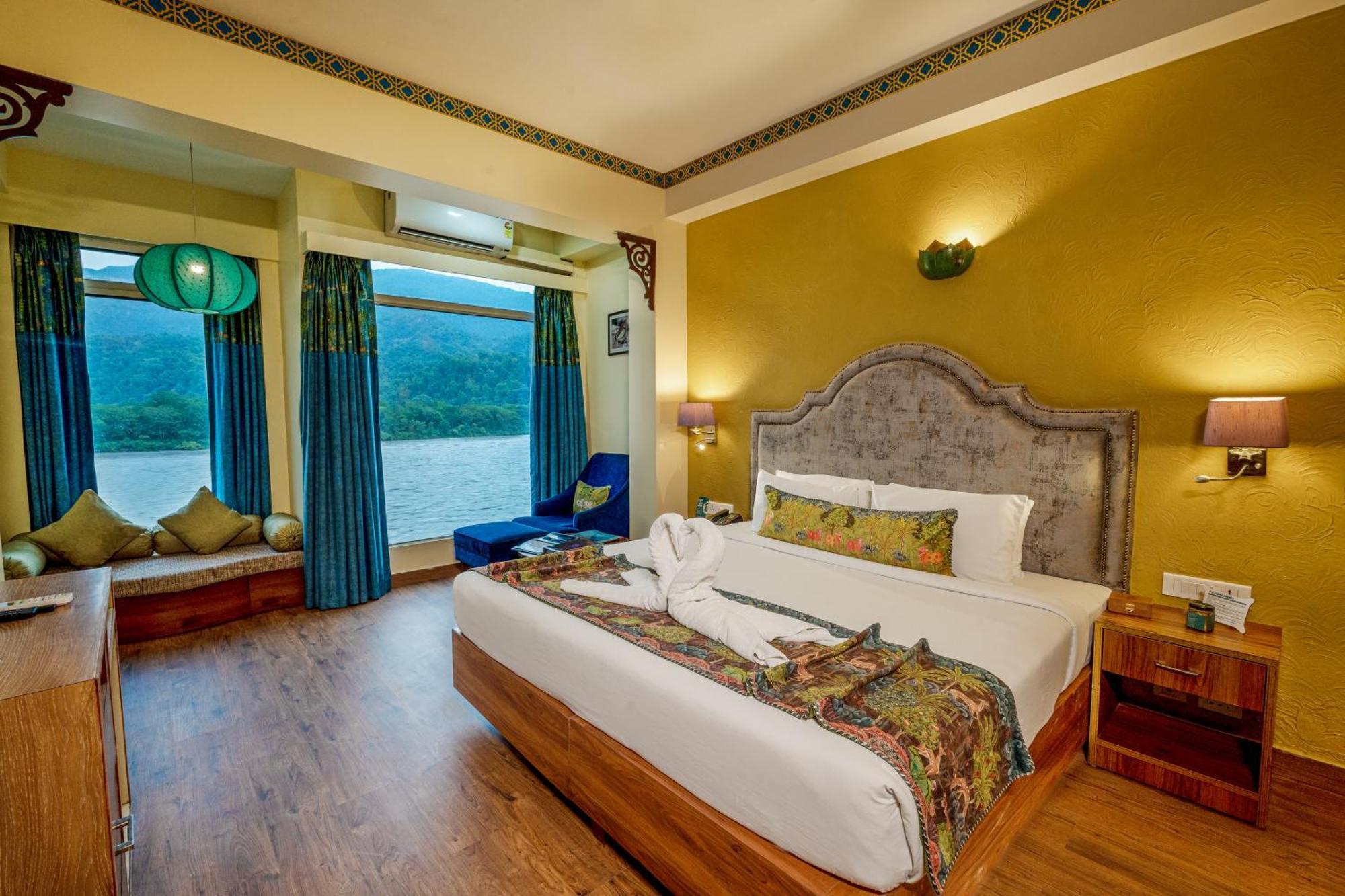 Ganga Kinare- A Riverside Boutique Resort, Ришикеш Экстерьер фото