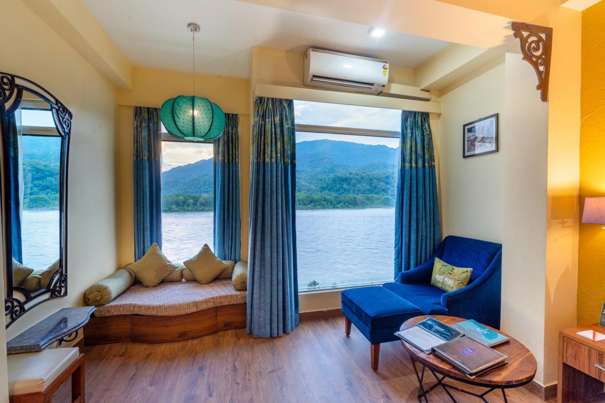 Ganga Kinare- A Riverside Boutique Resort, Ришикеш Экстерьер фото