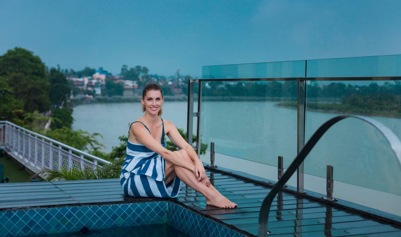 Ganga Kinare- A Riverside Boutique Resort, Ришикеш Экстерьер фото