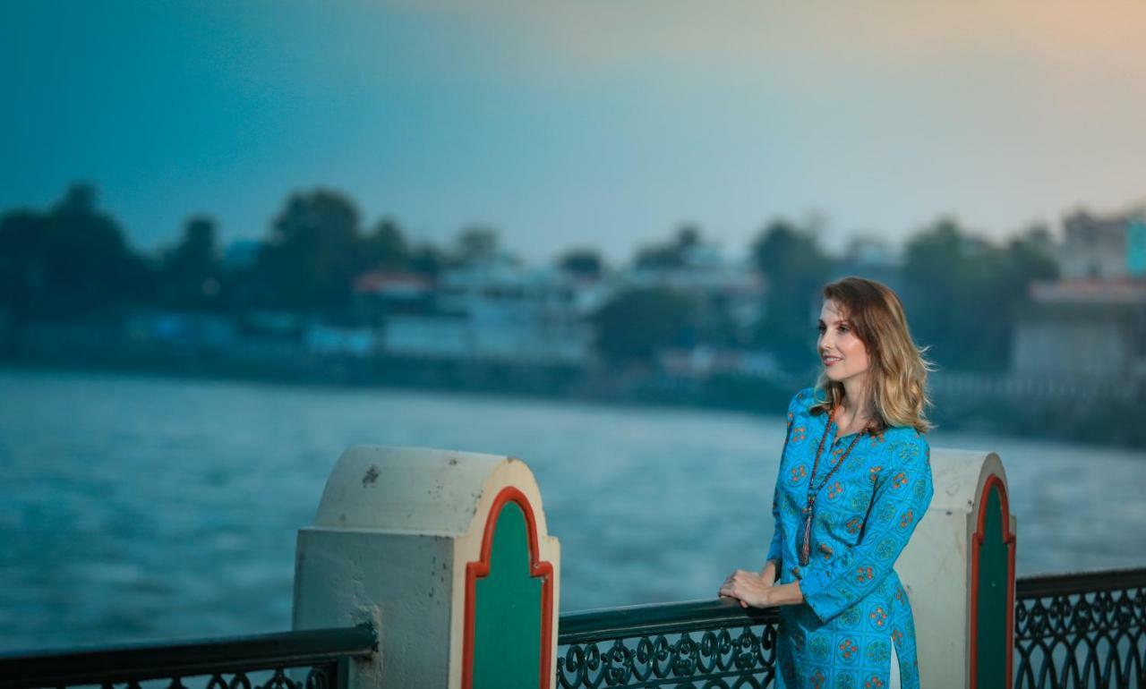 Ganga Kinare- A Riverside Boutique Resort, Ришикеш Экстерьер фото
